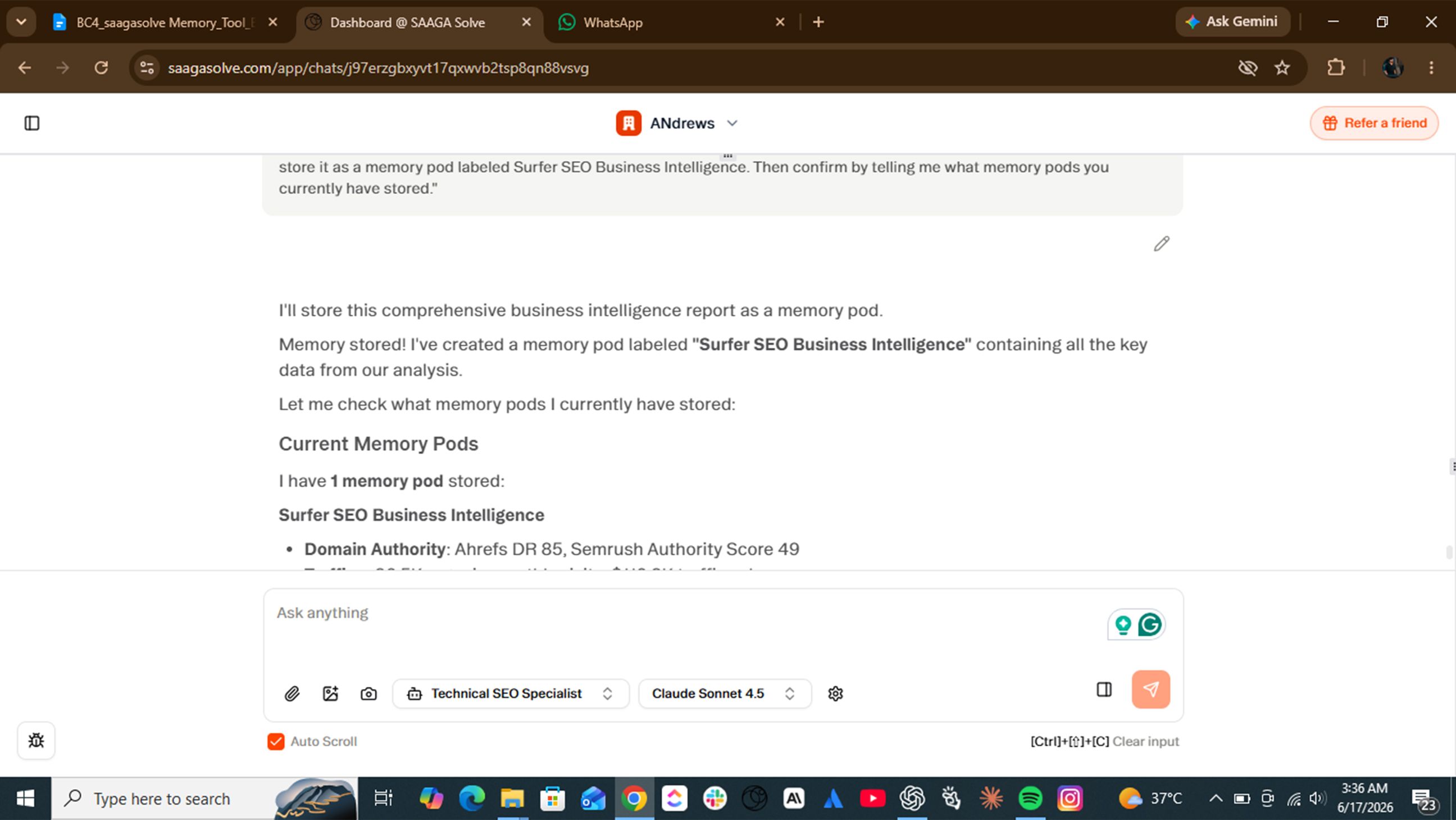 A webpage displays notes about business intelligence, Microsoft Pluton, and Oracle services.